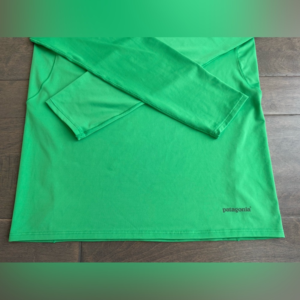 Patagonia Lightweight Scoop Neck Long Sleeve Shirt - Picture 7 of 11